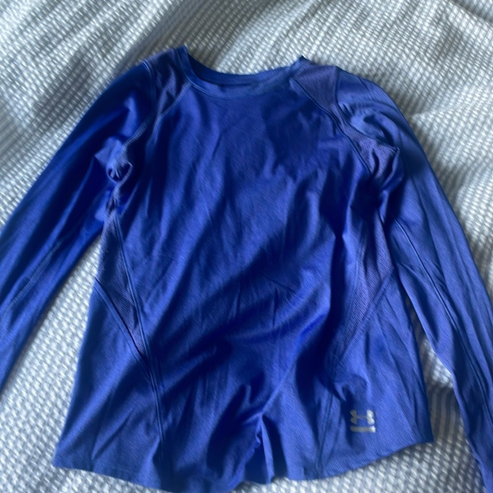 Under Armour long sleeve shirt size XS